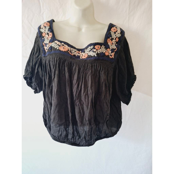 American Eagle Outfitters Tops - American Eagle Outfitters XL navy embroidered hippie 70s cropped blouse